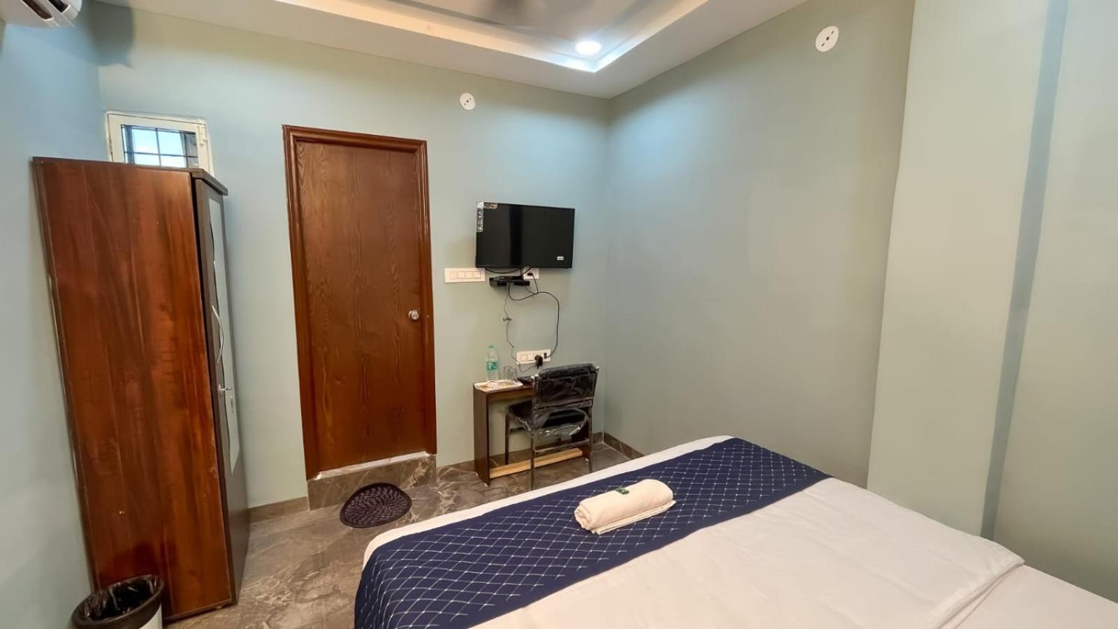 Hotel Abhinandan Indore Extérieur photo