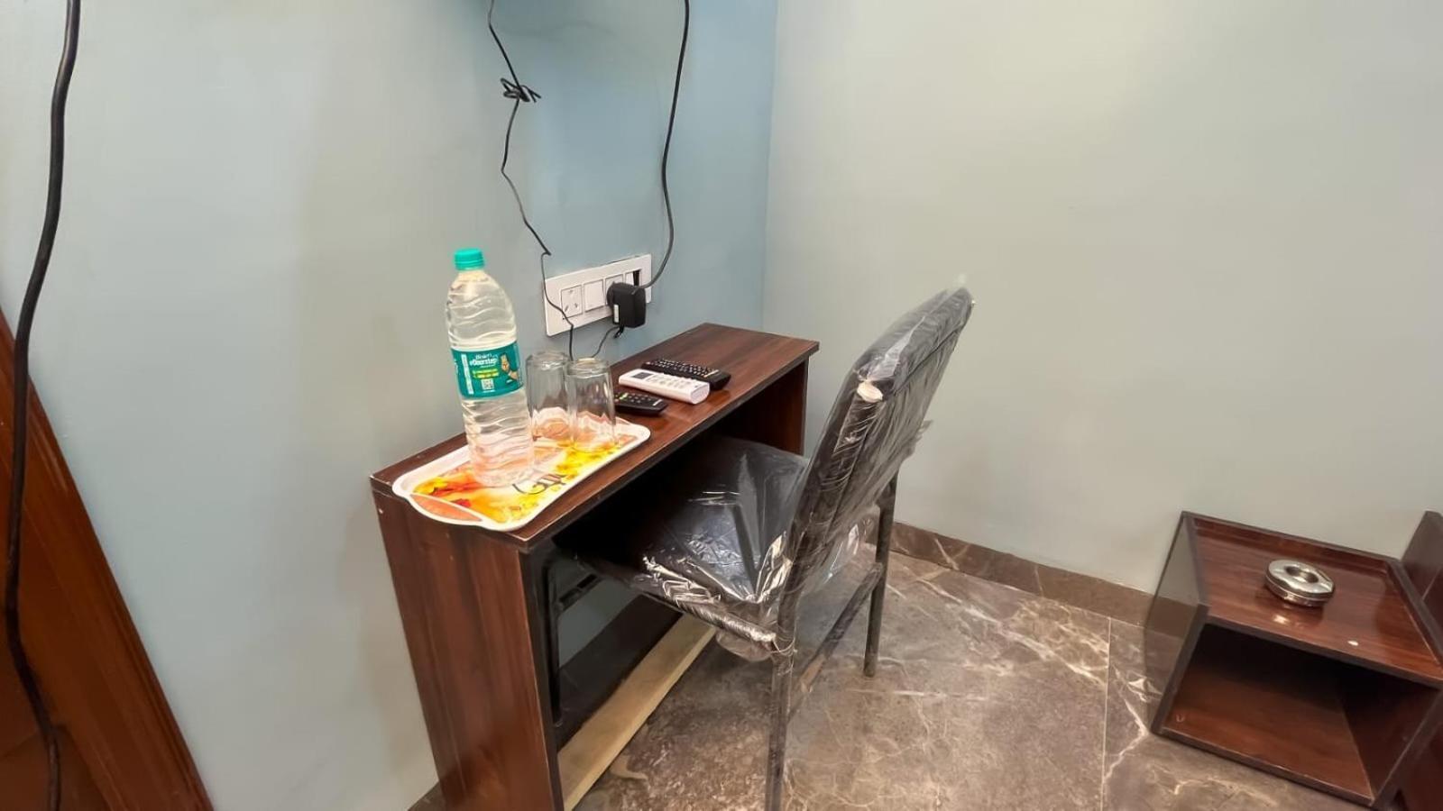 Hotel Abhinandan Indore Extérieur photo
